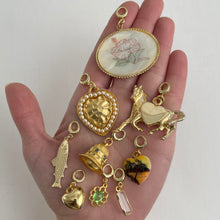 Load image into Gallery viewer, Mystery Clip-Anywhere Charm Pack Of 9 - Gold