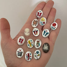 Load image into Gallery viewer, Custom 14k Gold Vermeil Signet Ring - Size 7