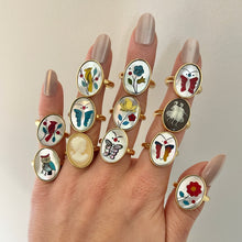 Load image into Gallery viewer, Custom 14k Gold Vermeil Signet Ring - Size 7