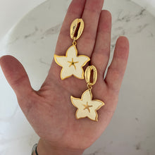 Load image into Gallery viewer, Starfish Earrings
