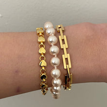 Load image into Gallery viewer, Pearl Hearts Bracelet Bundle
