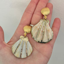 Load image into Gallery viewer, Shell Earrings #2 (1/1)
