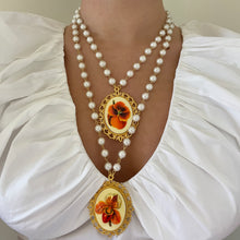 Load image into Gallery viewer, Vintage Flower Cameo Necklace (Pick Your Flower)
