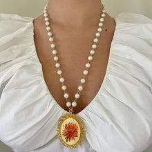 Load image into Gallery viewer, Vintage Flower Cameo Necklace (Pick Your Flower)
