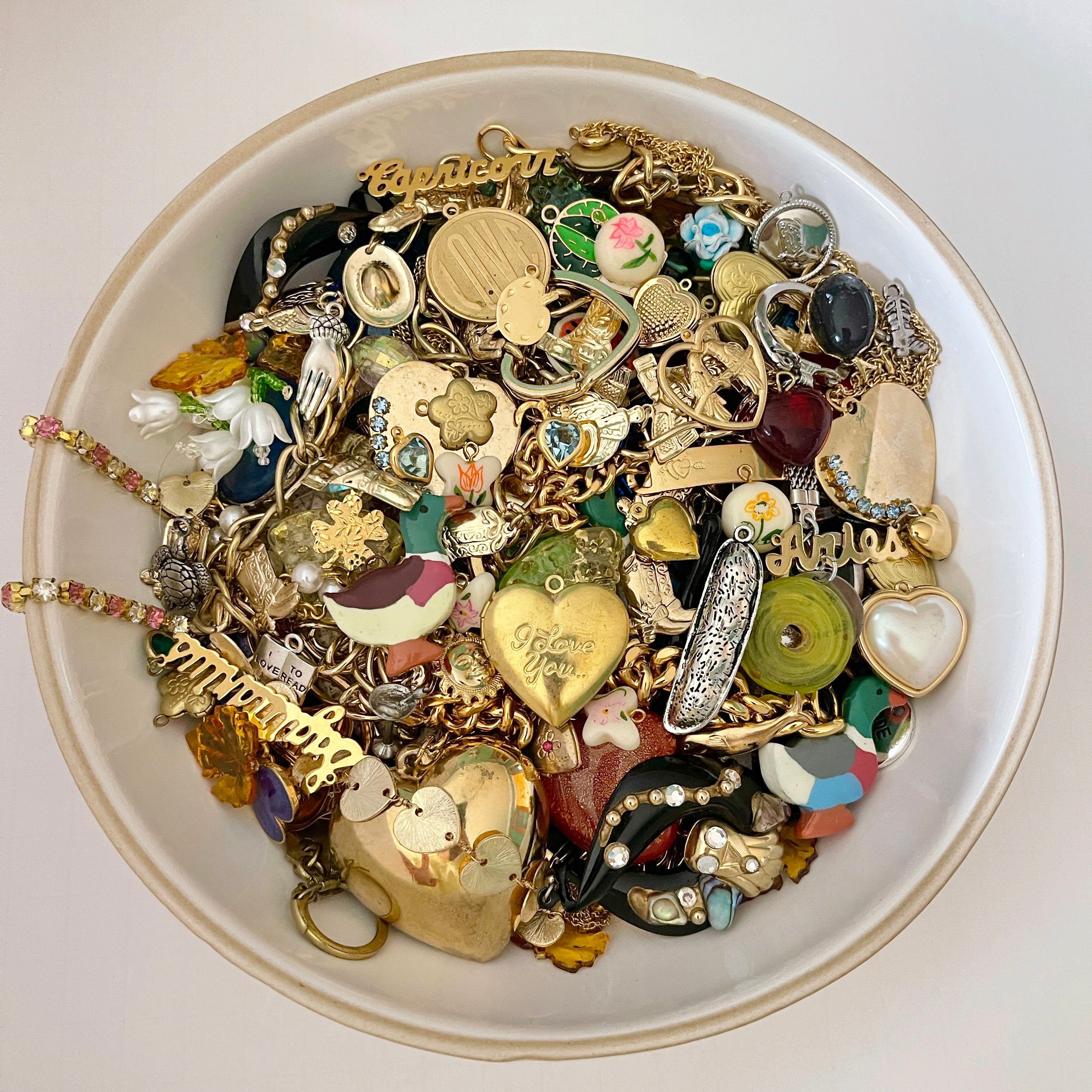 Vintage Assorted Charms & Pendants For Necklaces, Bracelets, Key Chains  junk lot