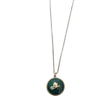 Load image into Gallery viewer, Silver Hat Necklace

