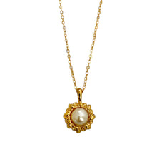 Load image into Gallery viewer, Pearl Circle Necklace
