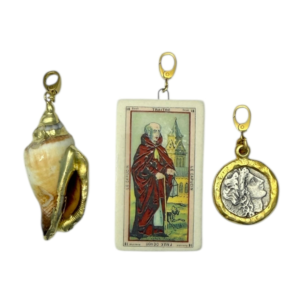 Curio Cabinet Charm Pack (1/1)