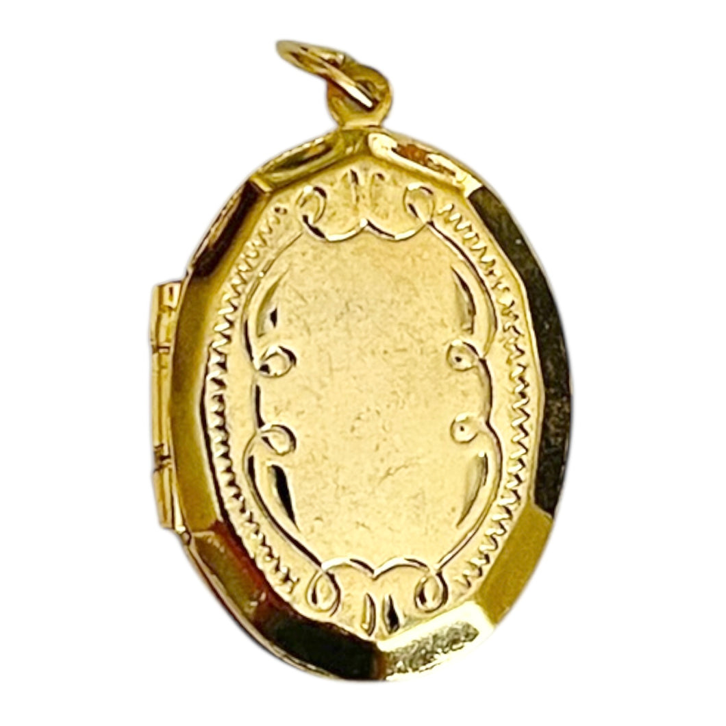 Single Charm - Oval Locket