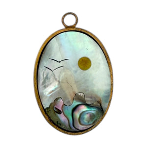 Single Charm - Mother of Pearl Mountain Scene
